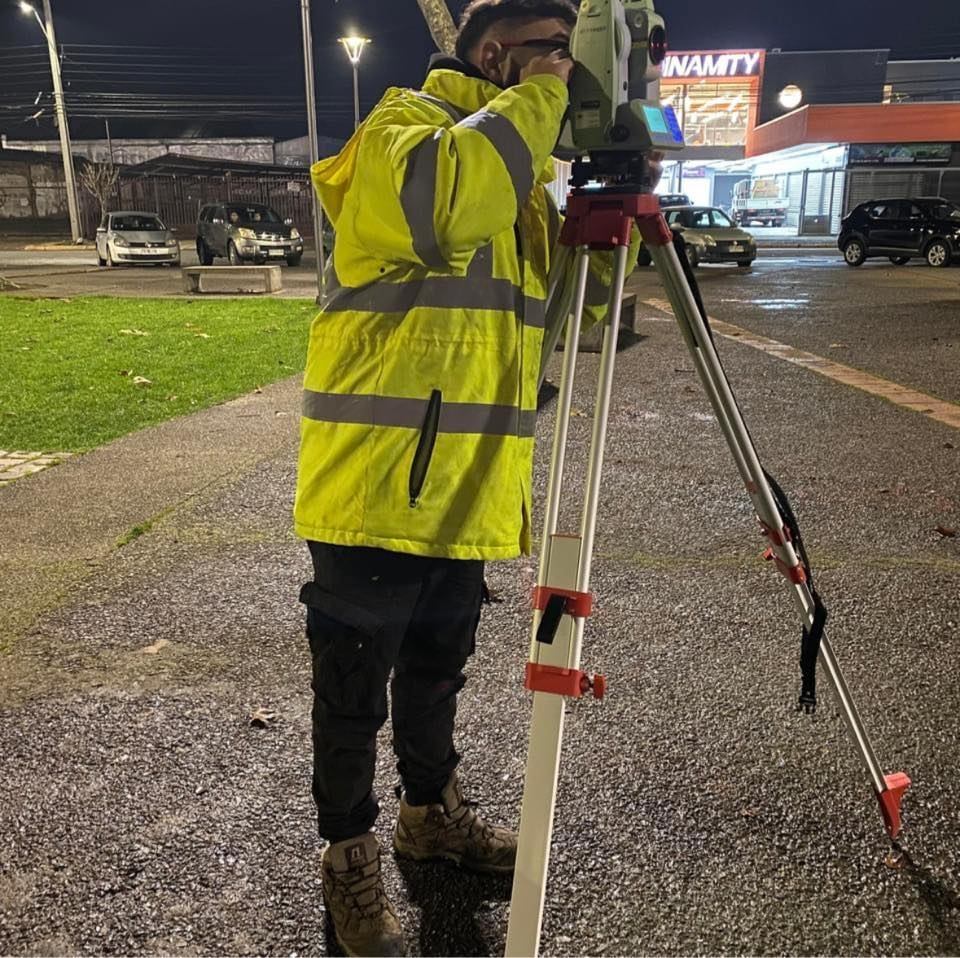 Brian Medina - Topógrafo Profesional